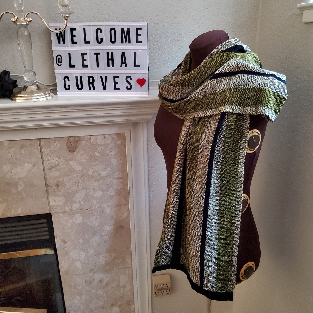 NWT ZAZOU LUXE GREEN SCARF